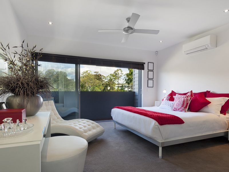 luxury-bedroom luxury-bedroom